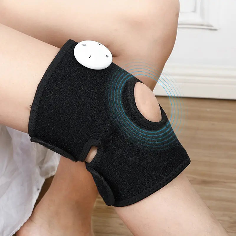 Adjustable knee pad with velcro and magic stick fastening