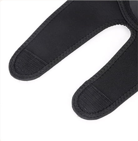 Adjustable knee pad with velcro and magic stick fastening